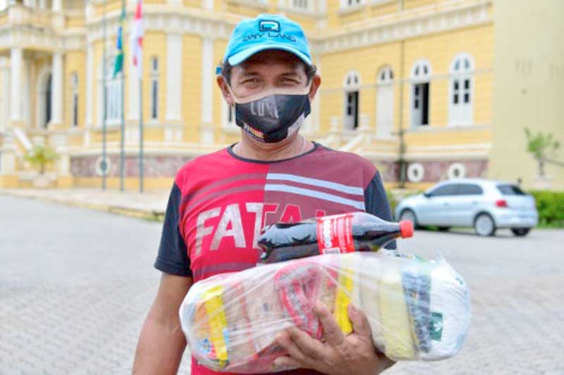 CESTA-BASICA-A-ARTISTAS
