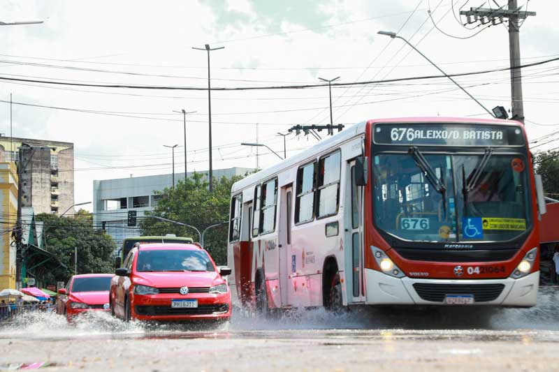 ONIBUS-CENTRO-CHEIA