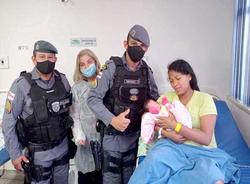 Policiais-ilitares-fazem-parto-na-ZL