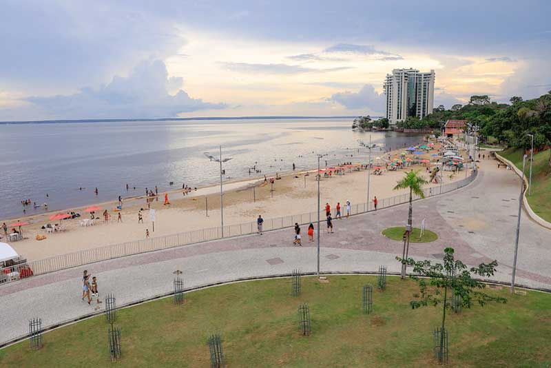Praia-da-Ponta-Negra-em-Manaus