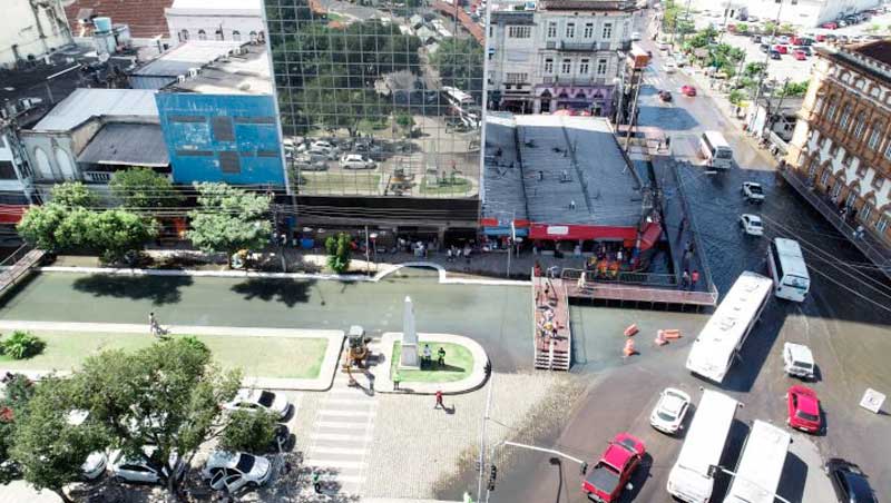 area-central-de-manaus-alagada