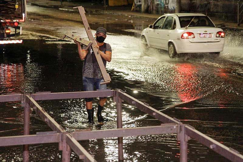 construção-de-pontes-no-centro