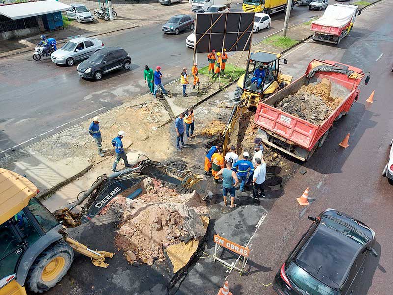 rompimento-de-adutora-na-torquato-tapajos