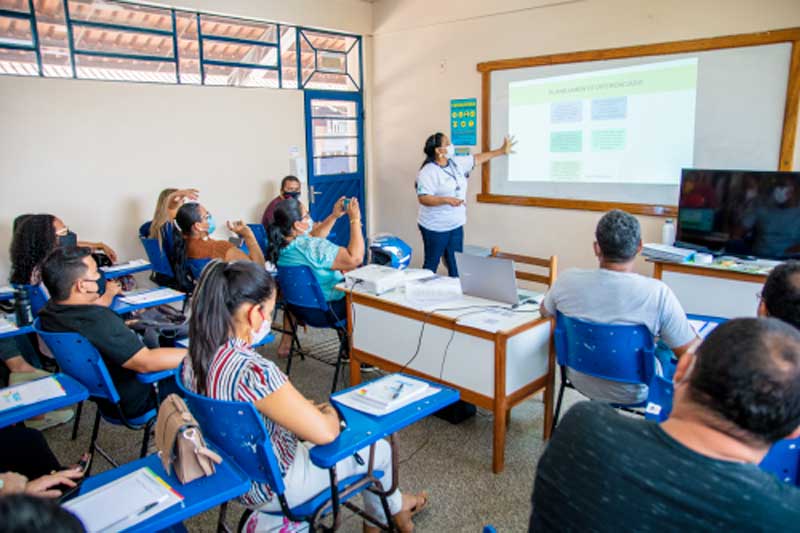 alunos-em-sala-de-aula