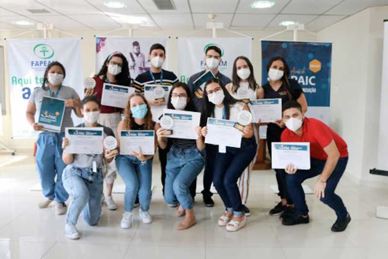 estudantes-FCECON