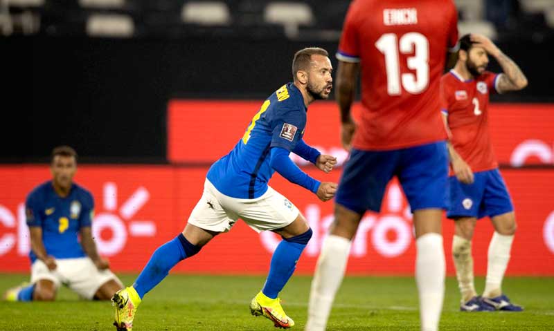 Everton-Ribeiro-SELECAO-brasileira