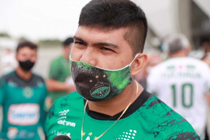 TORCEDOR-DO-MANAUS-FC--DERCK-RODRIGUES