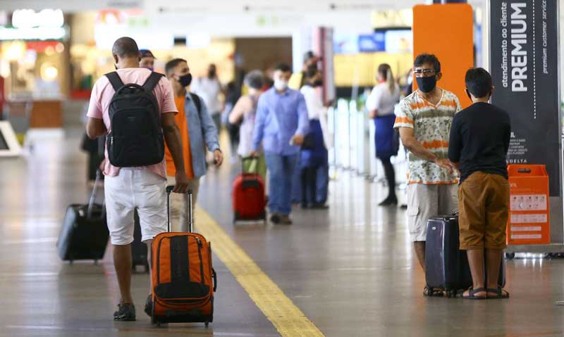 movimentacao-aeroporto-bsb_mcamgo_abr