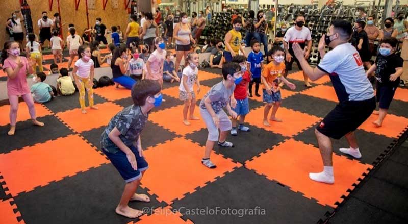 Criancas-fazendo-EXERCICIO