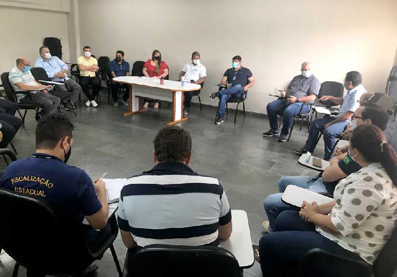 Adaf-se-reúne-com-vereadores-e-pescadores-de-Manacapuru-para-discutir-pesca-e-aquicultura