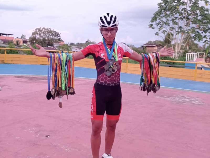 Atleta-Luis-Felipe-Acosta-Tamayo