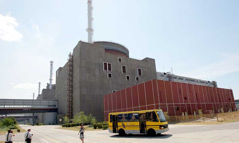 Ataque-russo-à-maior-central-nuclear-da-Europa-provoca-incêndio