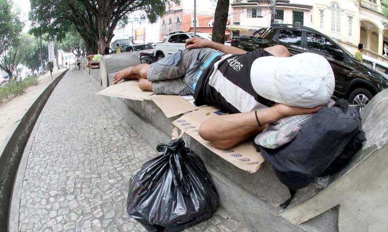 MORADOR-DE-RUA-EM-MANAUS