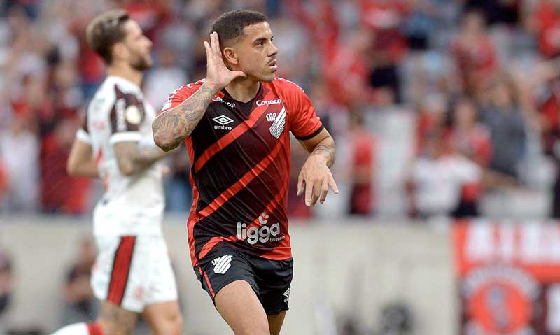 Athletico-PR-supera-Flamengo-com-gol-do-uruguaio-Terans