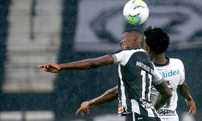 Botafogo-e-Corinthians-se-enfrentam-em-momentos-opostos