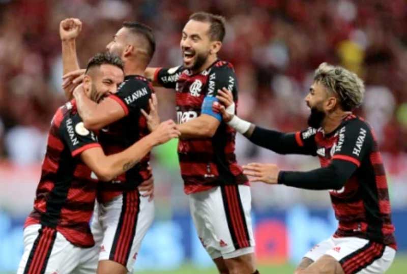 Flamengo-vence-o-São-Paulo-no-Maracanã