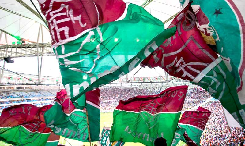 Fluminense-mira-reabilitação-contra-Unión-Santa-Fe-no-Maracanã-bandeira
