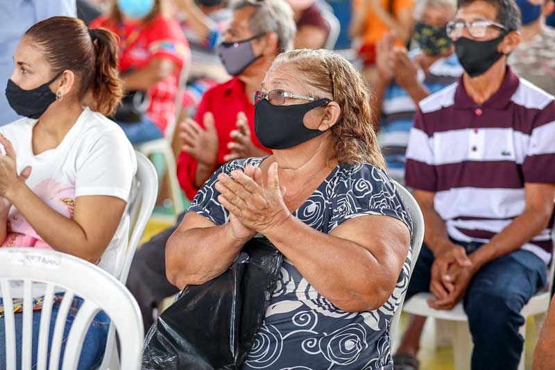 Prefeitura-de-Manaus-finaliza-processo-para-entregar-títulos-definitivos-na-comunidade-Santa-Inês