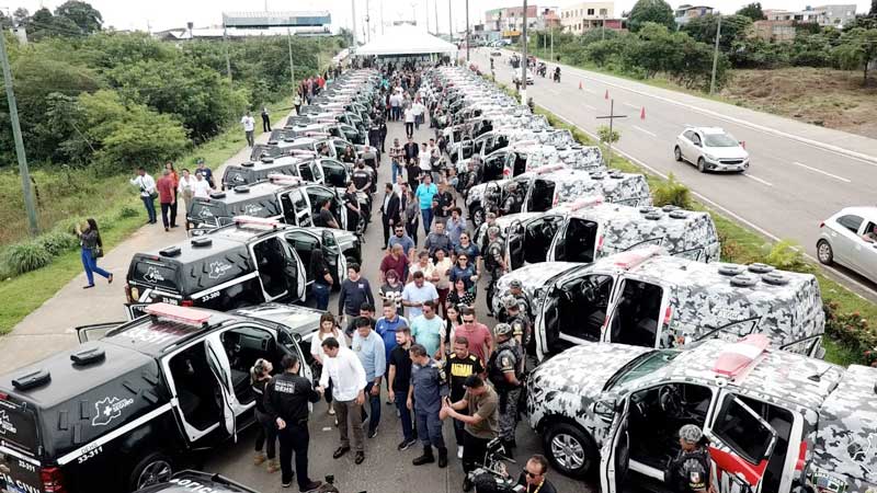 governador-entrega-61-viaturas