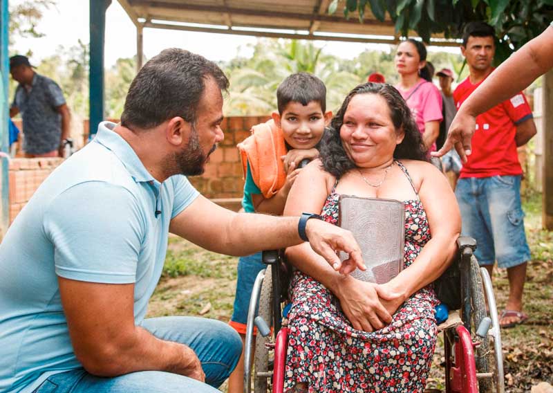 Dr-Mike-propõe-corrente-de-confiança-para-comunitários
