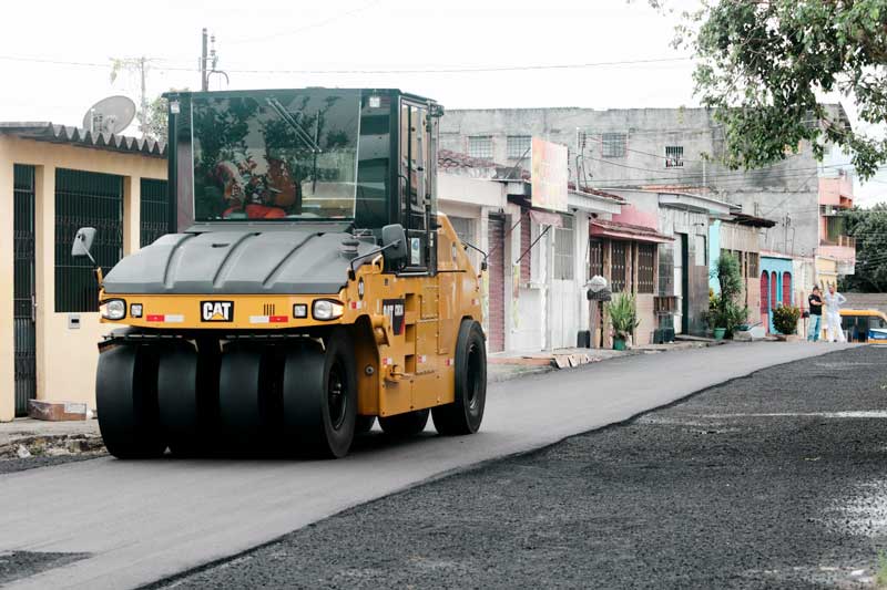 Em-uma-semana-Asfalta-Manaus-recupera-mais-de-350-ruas-em-todas-as-zonas-da-capital
