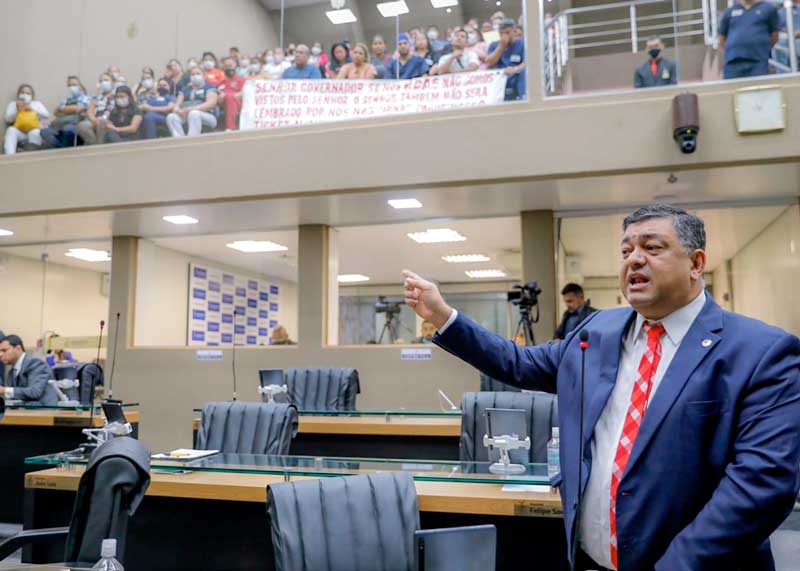 Dermilson-Chagas-denuncia-que-governador-desrespeita-leis-e-negociações-para-pagar-menos-aos-servidores