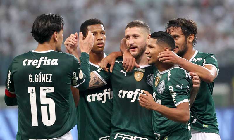 Palmeiras-atropela-Atlético-GO-para-abrir-folga-na-liderança