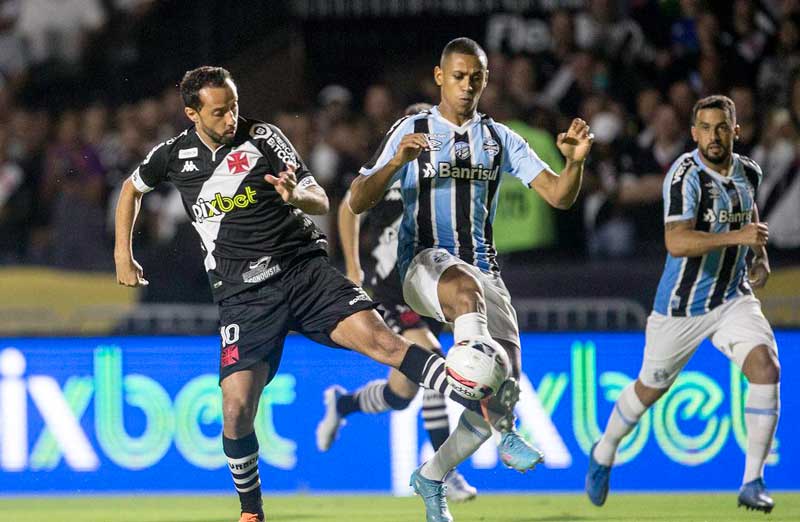Vasco-para-no-travessão-e-empata-com-Grêmio-em-São-Januário