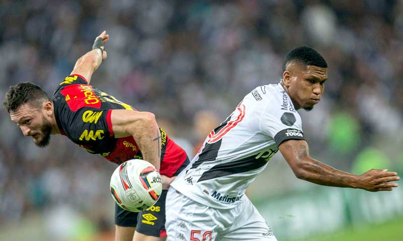 Vasco-e-Sport-empatam-em-Maracanã-lotado