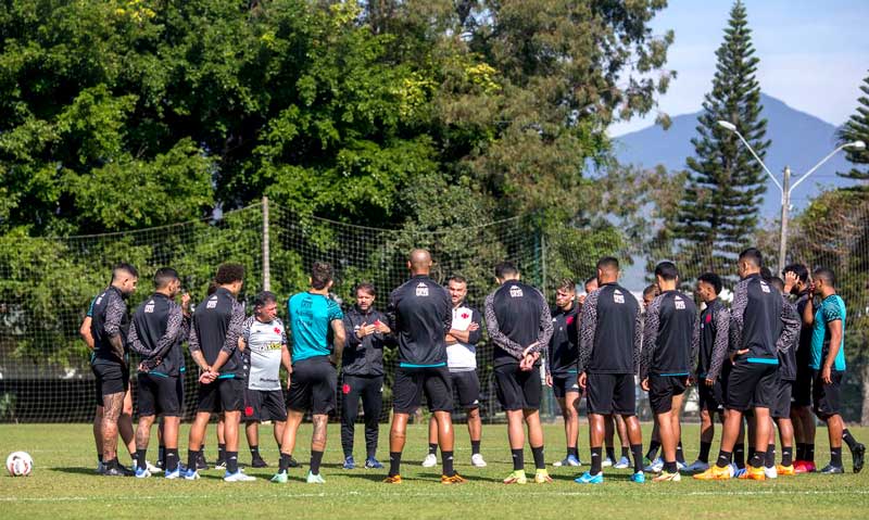 Vasco-enfrenta-Criciúma-com-quatro-desfalques-no-time-titular