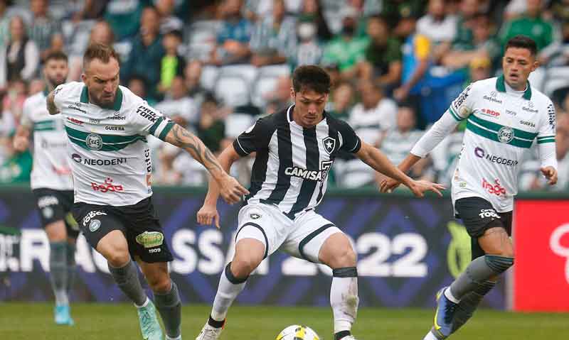 Botafogo-e-Coritiba-jogam-para-se-afastar-da-zona-do-rebaixamento