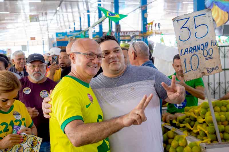 Coronel-Menezes-tem-recebido-cada-vez-mais-adesão-espontânea-em-Manaus-e-interior