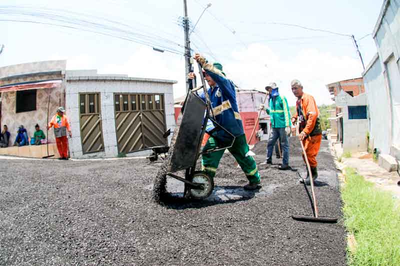 Prefeitura-de-Manaus-realiza-asfaltamento-no-bairro-Mauazinho