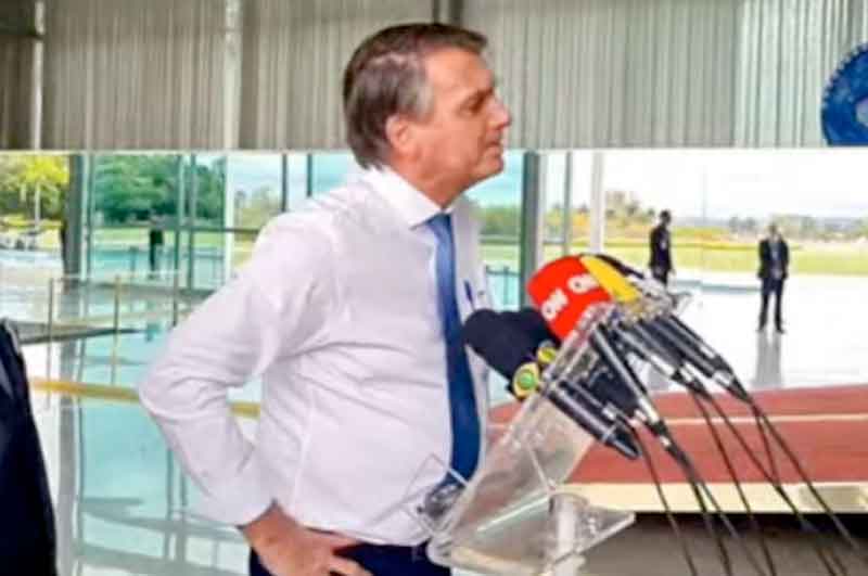 Bolsonaro-sobe-o-tom-com-Alexandre-de-Moraes