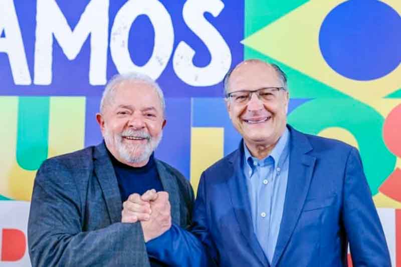 Chapa-à-Presidência-de-Lula-e-Alckmin