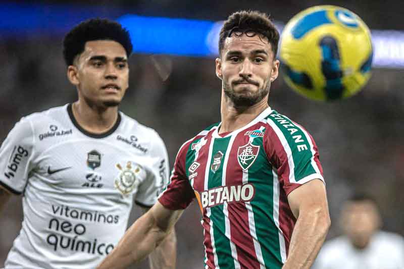 Com-Libertadores-como-alvo-Corinthians-e-Fluminense-jogam-em-Itaquera