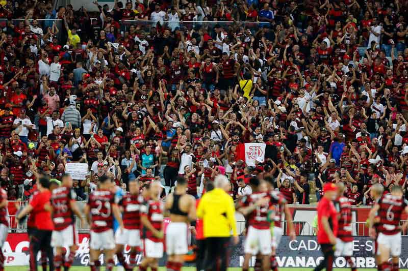 Flamengo-celebra-vitória-com-reservas-antes-de-decidir-Copa-do-Brasil
