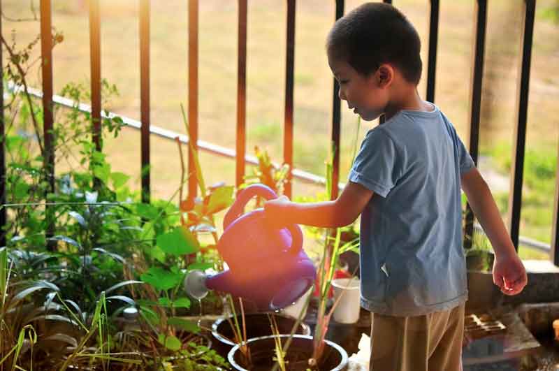 Millennium-oferece-Oficina-de-Jardinagem-para-a-criançada