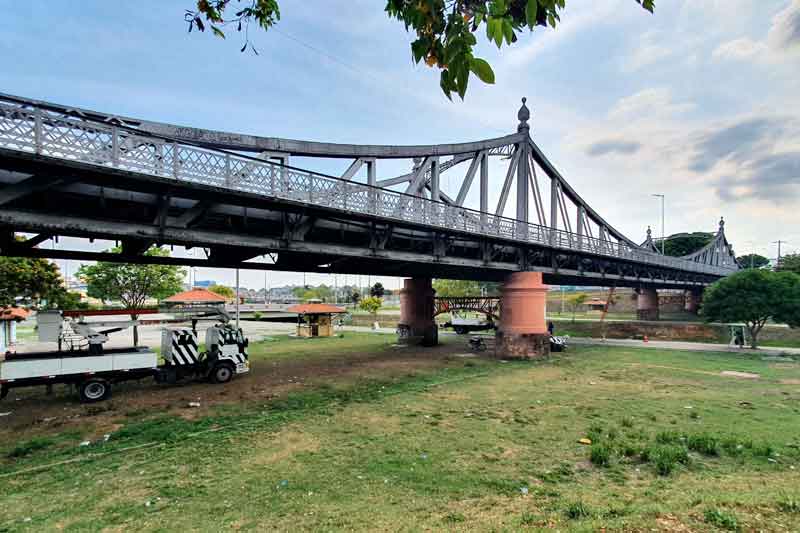 Ponte-metálica-da-avenida-7-de-Setembro-volta-a-receber-iluminação-após-dez-anos