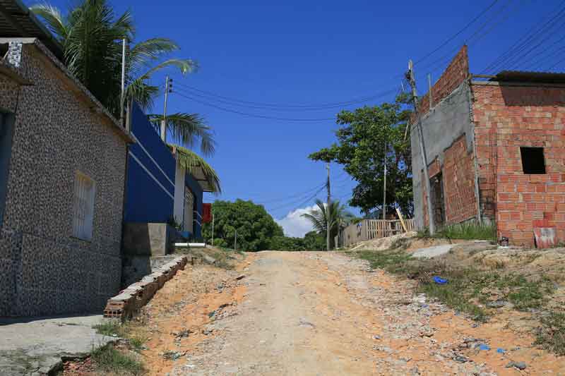 Prefeitura-de-Manaus-finaliza-primeira-etapa-de-selagem-de-imóveis-em-regularização-fundiária-na-comunidade-Coliseu