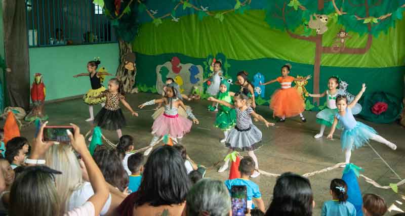 Creche-municipal-da-Prefeitura-de-Manaus-encerra-ações-de-2022-de-projeto-voltado-ao-balé