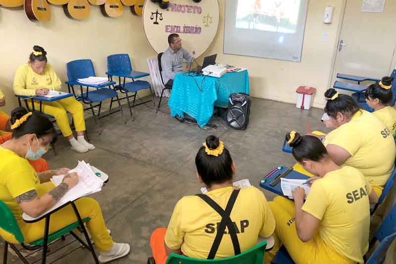 Cursos-profissionalizantes-qualificam-40-internas-do-Centro-de-Detenção-Feminino