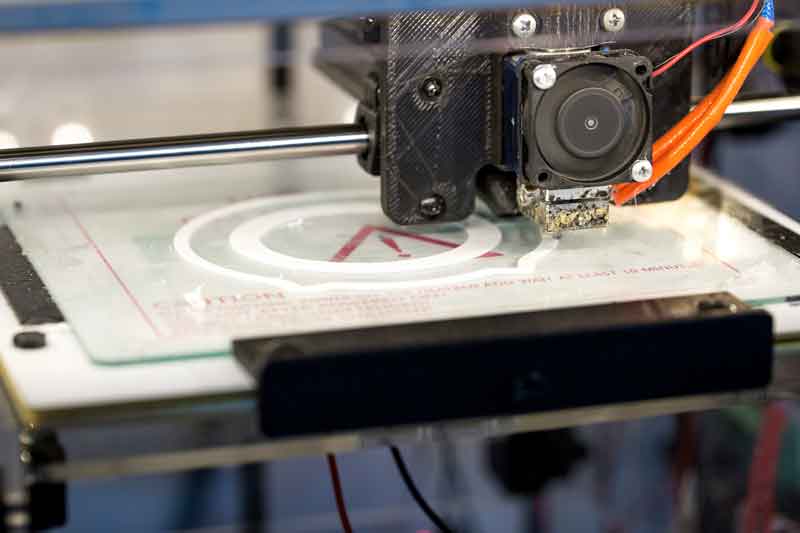 Literatus-anuncia-curso-livre-de-Educação-Maker-e-de-Impressão-3D