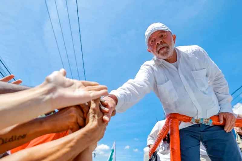 Lula-chega-a-Brasília-para-reuniões-e-em-busca-de-apoio-para-Orçamento