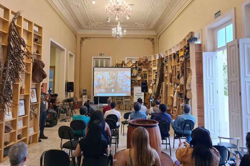 Prefeitura-de-Manaus-lança-programa-Café-Com-Cultura-para-divulgar-artistas-nas-redes-sociais-e-na-mídia