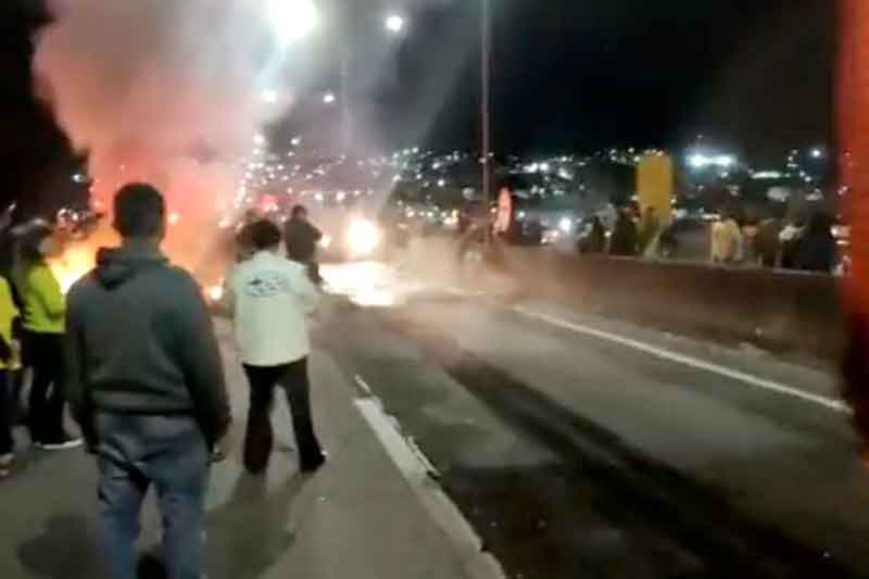 Rodovias-têm-167-pontos-com-bloqueios-em-17-Estados