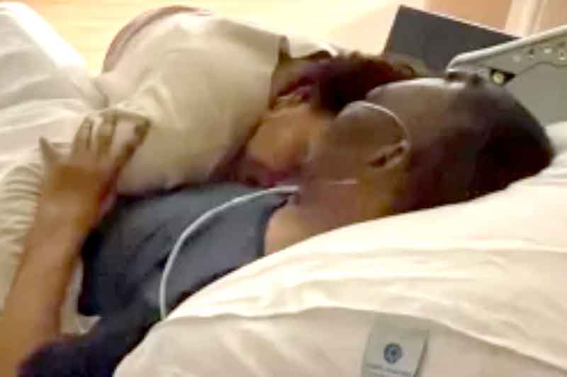 Filha-posta-foto-de-Pelé-no-hospital
