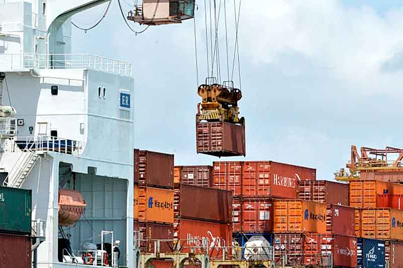 Importações-da-China-lideram-em-12-Estados