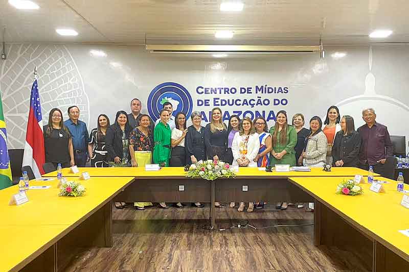 Diretores-do-Centro-Literatus-assumem-vaga-no-CEE-AM