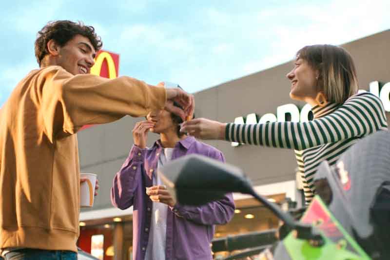 McDonald’s-comemora-aniversário-dos-Chicken-McNuggets